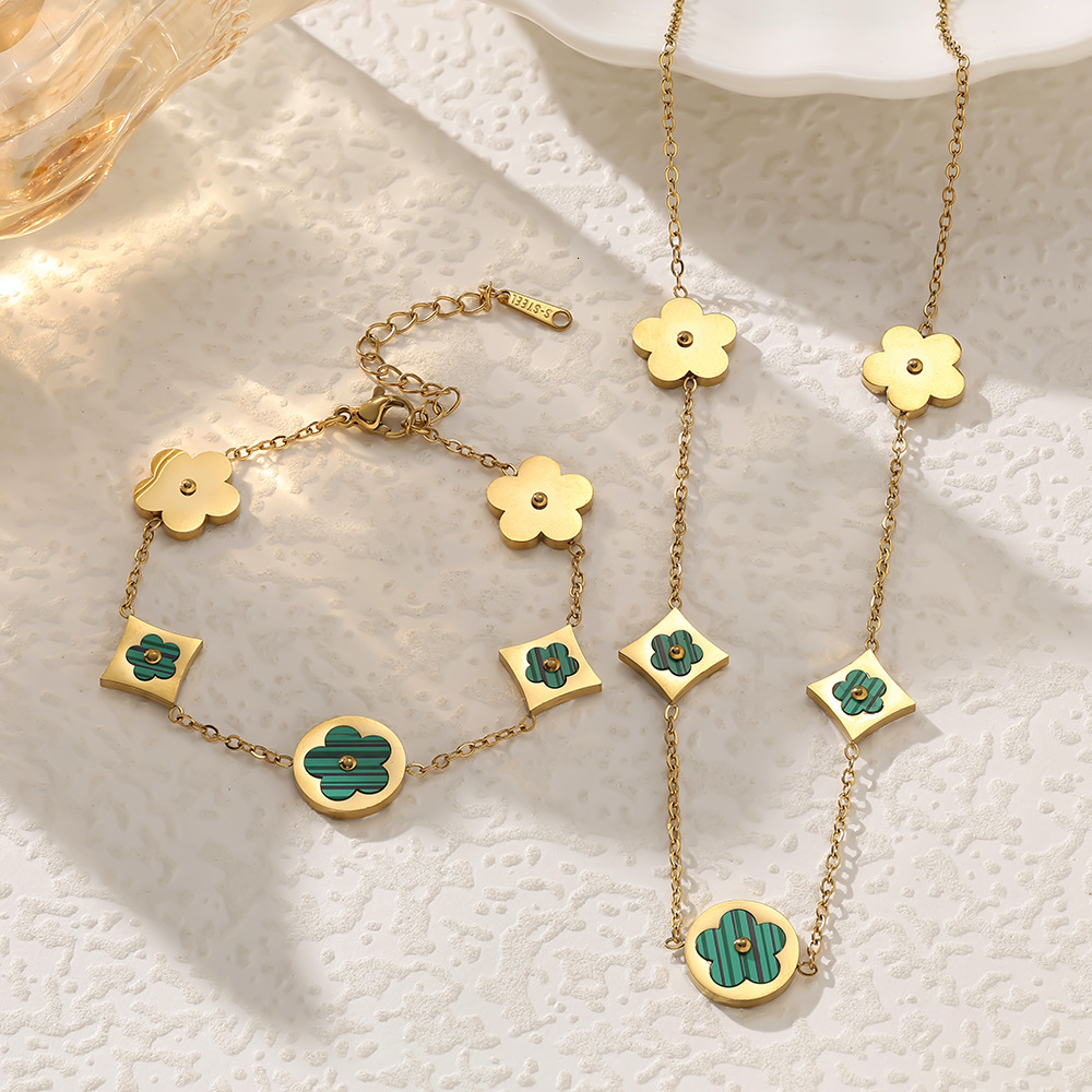 Titanium Steel Bracelet Five-Leaf Flower Hand Ornament Lucky Simple Elegant Fashion Versatile Light Summer Non-Fading Women