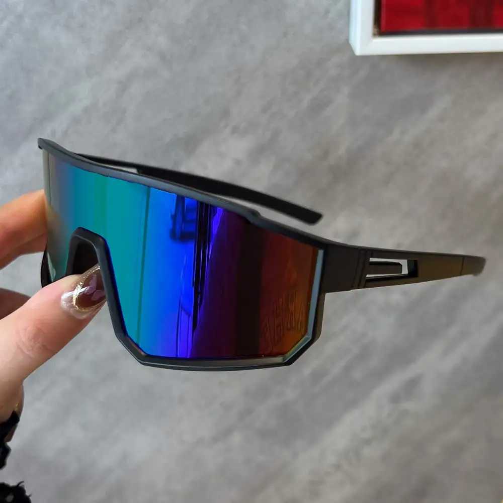 New Cycling Fashion Sports Sunglasses Colorful Integrated Goggles Outdoor Cycling Mountaineering Sunscreen Sun Glasses UV400 J250919