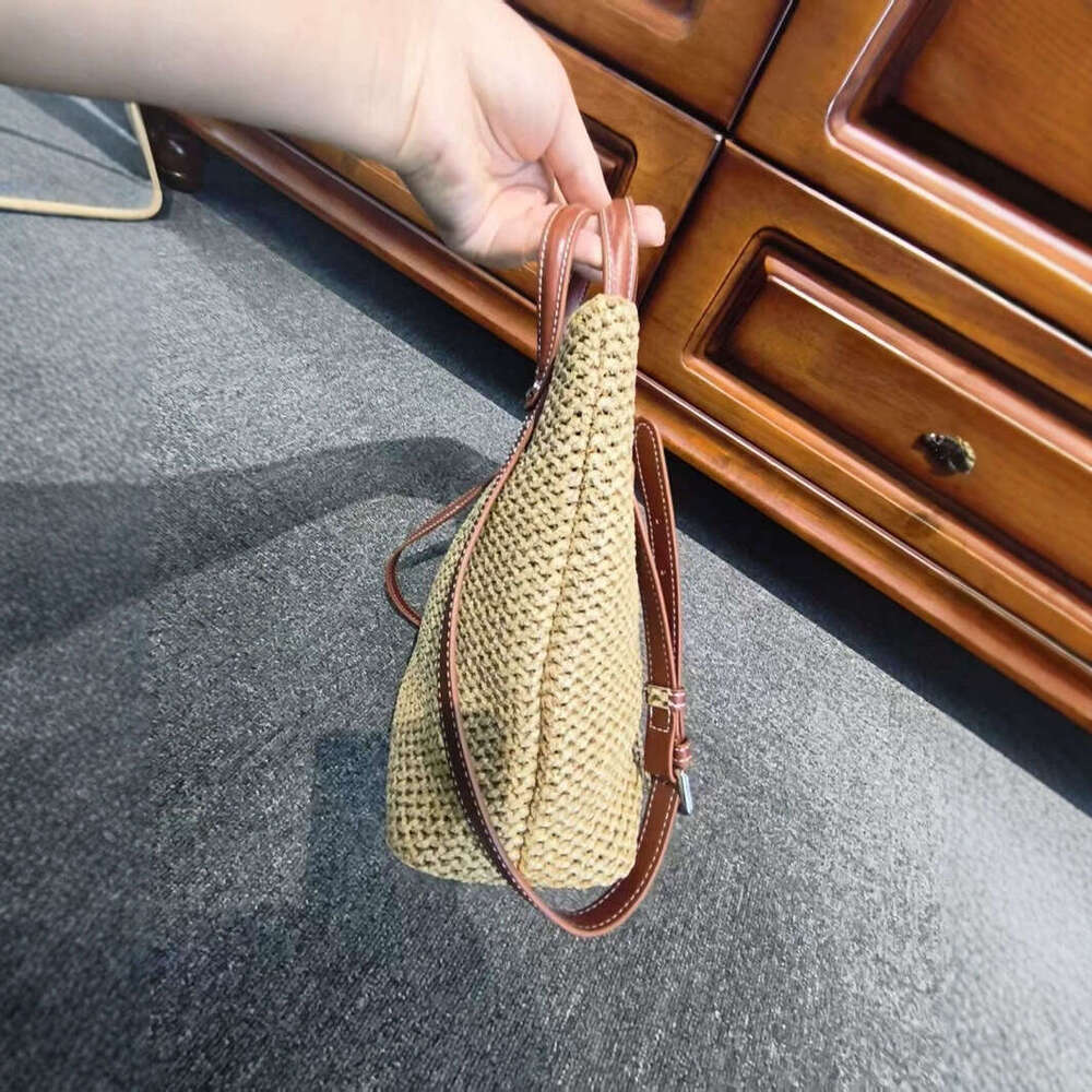 Raffia Straw Bucket Large Capacity Casual Vacation Patchwork Handbag Shoulder Underarm Crossbody Bag B5