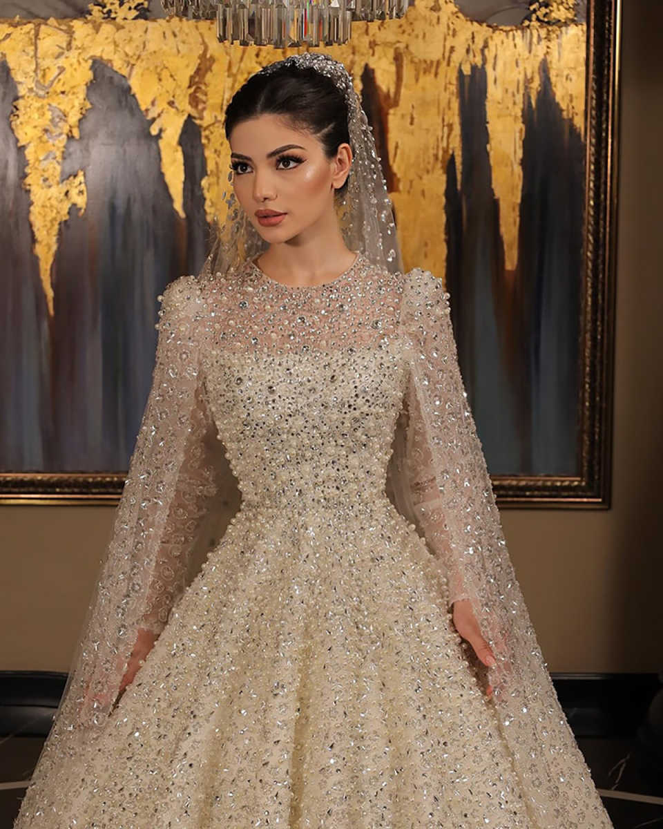 Sparkly Crystals Long Sleeve Ball Gown Wedding Dresses Floor Length Beaded Sequins Bridal Gowns Vestidos De Novia Custom Made