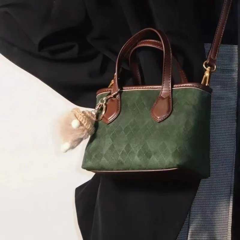 Niche Unique Design Small Square Bag Autumn And Winter New High Quality Crossbody Bag Fashion Personality Womens HandbagXJ250918