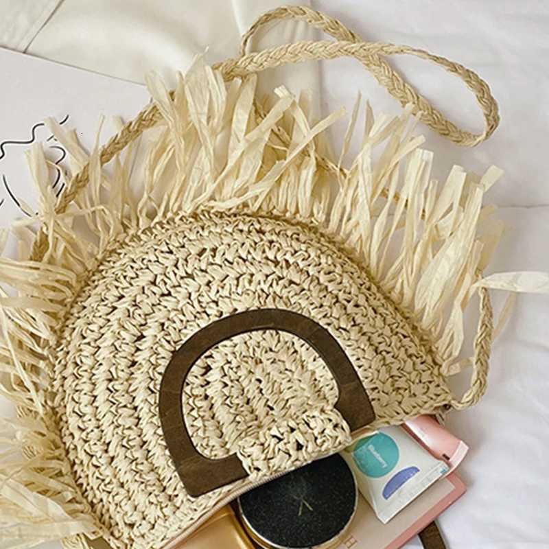 Tassel Semicircle Straw Bag For Women Handmade Woven Shoulder Crossbody Bag Holiday Beach Bag Basket Casual Shopping Totes sac Z250915