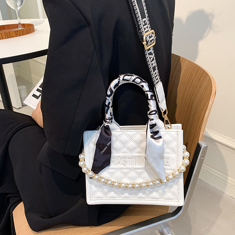 Designer bag hot free shipping Trendy large capacity tote bag women's new fashionable single shoulder handbag