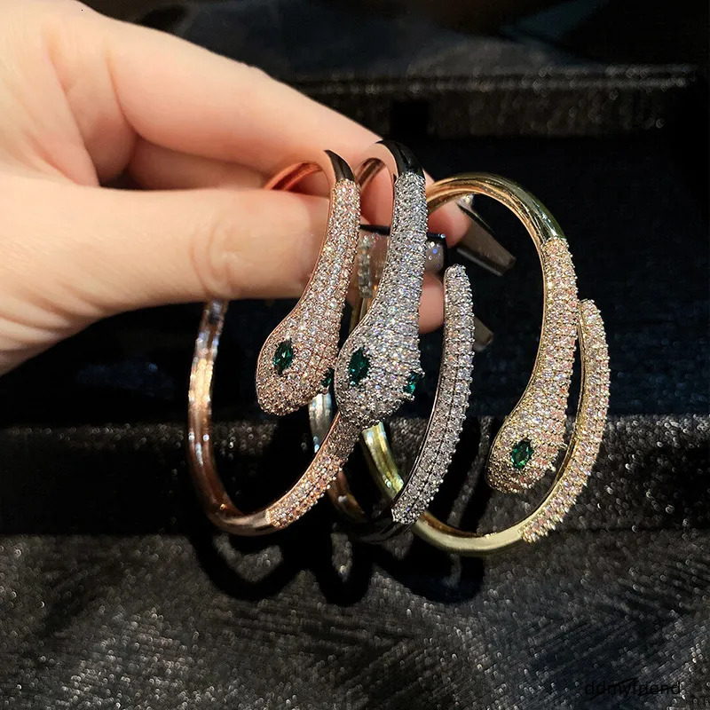 Brand Designer Jewelry European And American Fashion Exotic Green Open Snake Female Evil Eye Bracelet Retro Exaggerated Wholesale ddmyfriend