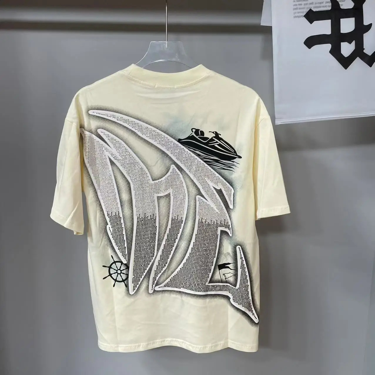 Winged Angel Rhinestone Short Sleeve Mens Tshirts Streetwear Cotton Loose Round Neck Summer Tees Oversized Unisex Tshirt250918