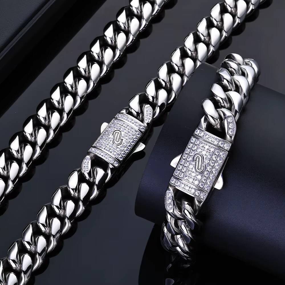 NUOYA Custom Hip Hop Stainless Steel Cuban Chain Iced Out Moissanite Clasp 18K Gold Plated Cuban Link Chain Necklace Fine Jewelry