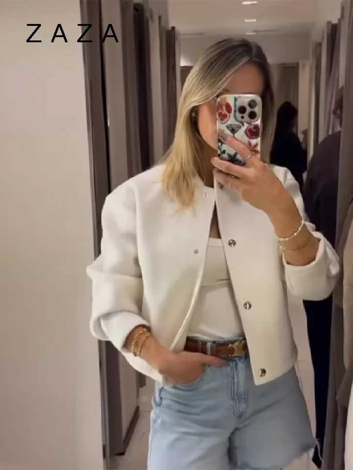 Autumn Winter Woolen Blended Solid Jacket For Women O Neck Single Breasted Casual Coat 2025 New Lady Fashion Commuter Streetwear Z250918