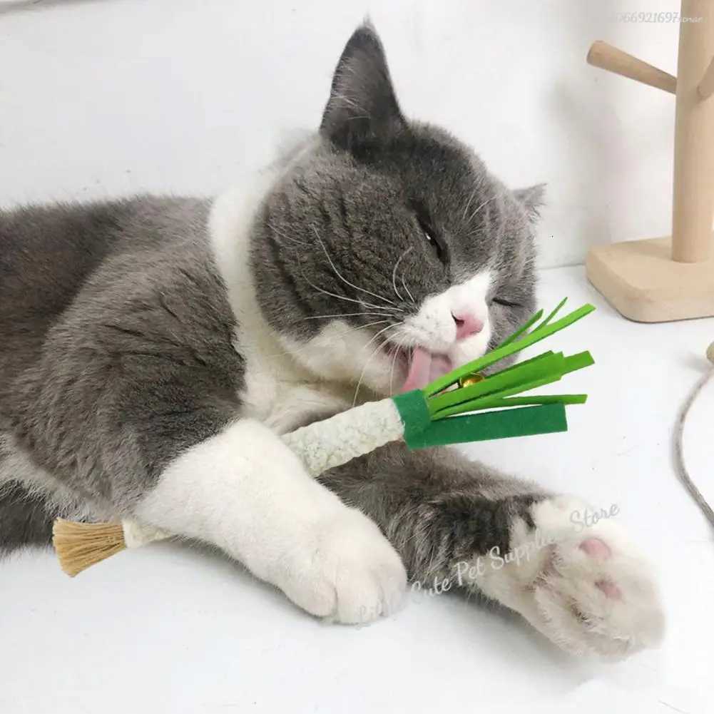 Cat Teaser Training Toy Kitty Teething Toy Scallionshaped Cat Chew Toy for Teething Relief Training Soft Felt Pet for Kitty X250918
