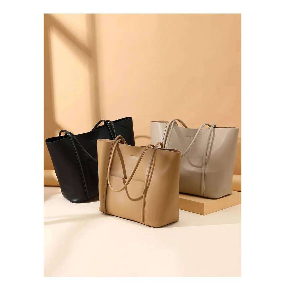 Designer Bag Luxury Bag 2025 New Leather Tote Summer Handbag Cowhide Commuter Shoulder Bag Women's Large Capacity