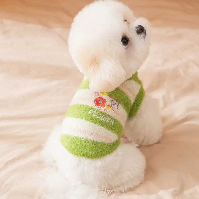 Pet Sweet Sweater Winter Dog Clothes Fresh Floral Stripes Maltese Knit Shirt Teddy Warm Sleeveless Clothes Dog Products S25911