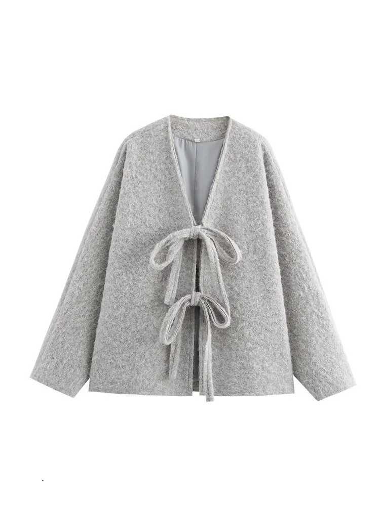 2024 Autumn WinterVintage Casual Chic Women Jackets Solid VNeck Long Sleeve Laceup Loose Thick Coats Fashion Outwears Z250918