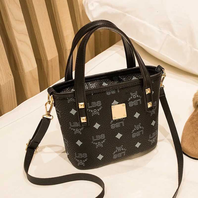 European and American Retro Small Handbag2025handbags womenFashion Womens Shoulder Bag Classic Bucket BagXJ250918