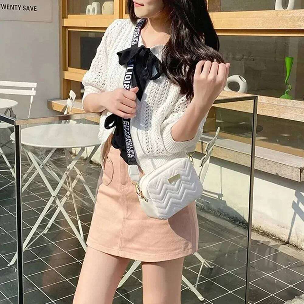 1Pcs Messenger Women Trend Lingge Embroidery Camera Female Shoulder Bag Fashion Ladies Crossbody Bags For Wome