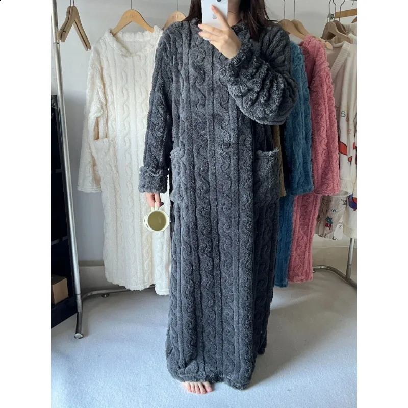 Thickened Warm Plus Size Ladies Pyjamas Flannel Winter Striped Coral Velvet LongSleeved Nightwear Bathrobe Pajamas250919ww