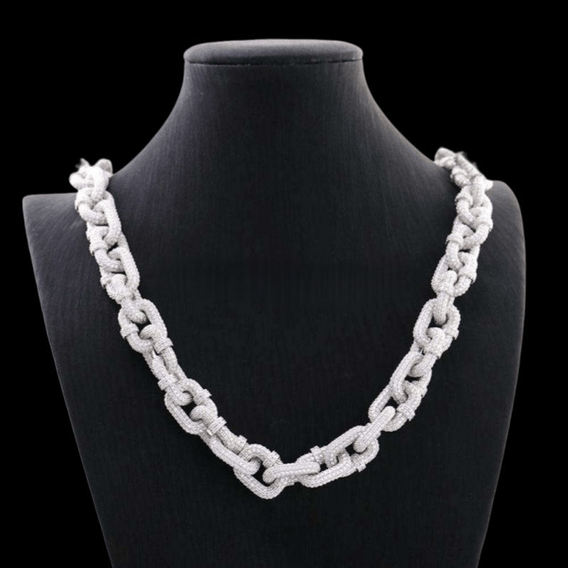 Highquality Customized Trend Moissanite Jewelry 10mm S925 Silver with VVS Moissanite Cuban Link Bestselling Item