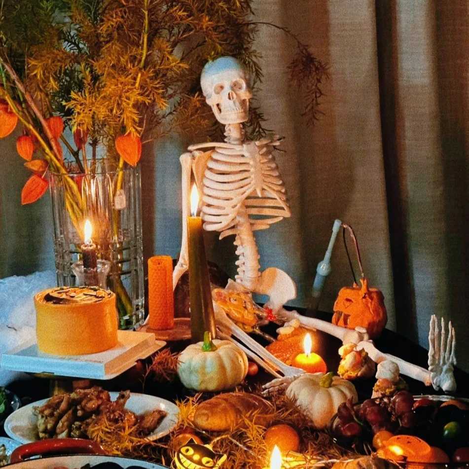 Halloween Luminous Hanging Skeleton Decoration Party Yard Garden Decoration Glow Fake Skull Scary House Scary Pendant Props C250919