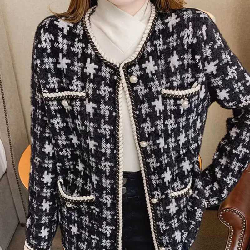 Womens Clothing Elegant Coats Springautumn Long Sleeve Houndstooth Imitation Mink Fur Clothes Lady Oneck Unique Geometric Top Z250918