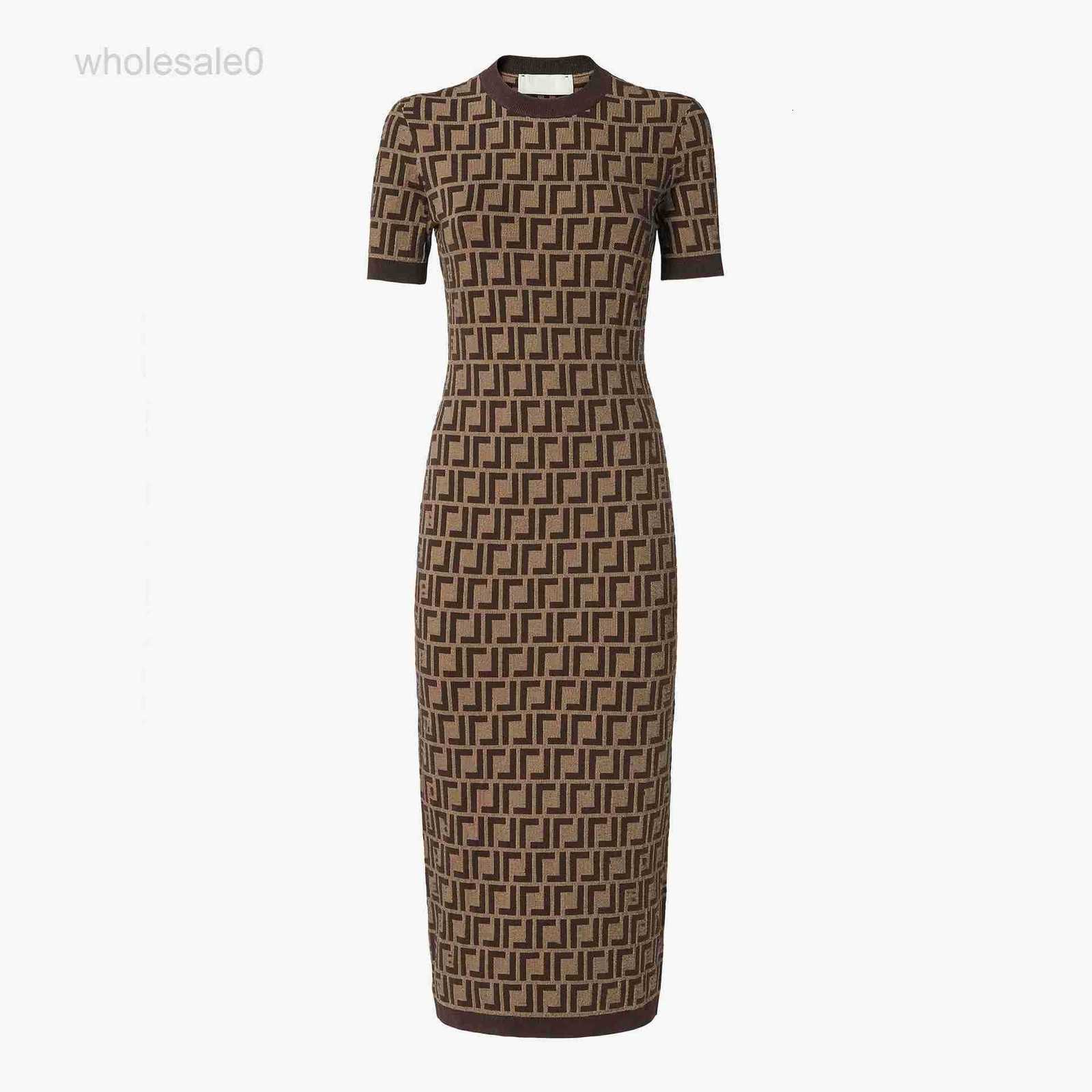 Dress designer 2025 New Slim Fit Jacquard Knitted Dress Women's Sexy Waist-Cinching Round Neck Bodycon Dress 4FNB