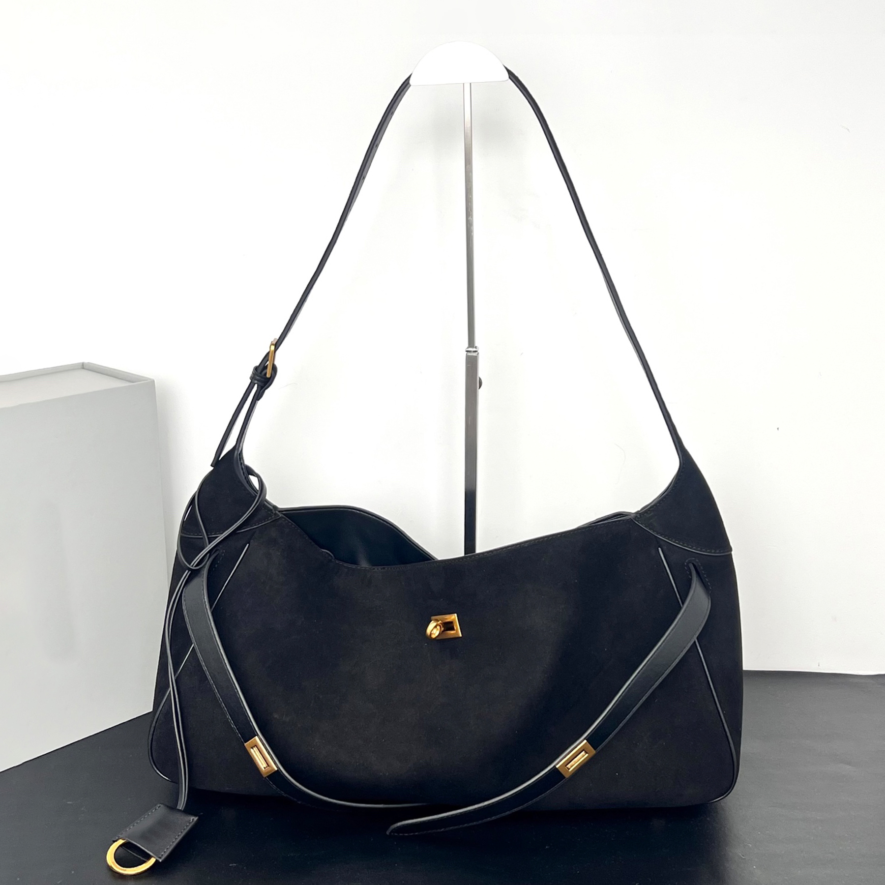 New Women Bel Air Shoulder Luxury Designer Suede Genuine Leather Golden Hardware Clutch Turn Lock Closure Handbag Zipped Pocket Tote Bag Purse