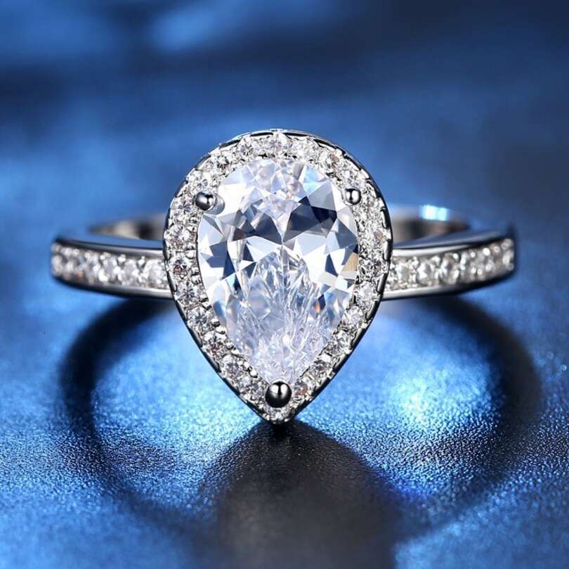 New Water Drop Shape Imitation Topaz Ring Fashion Hot Sale