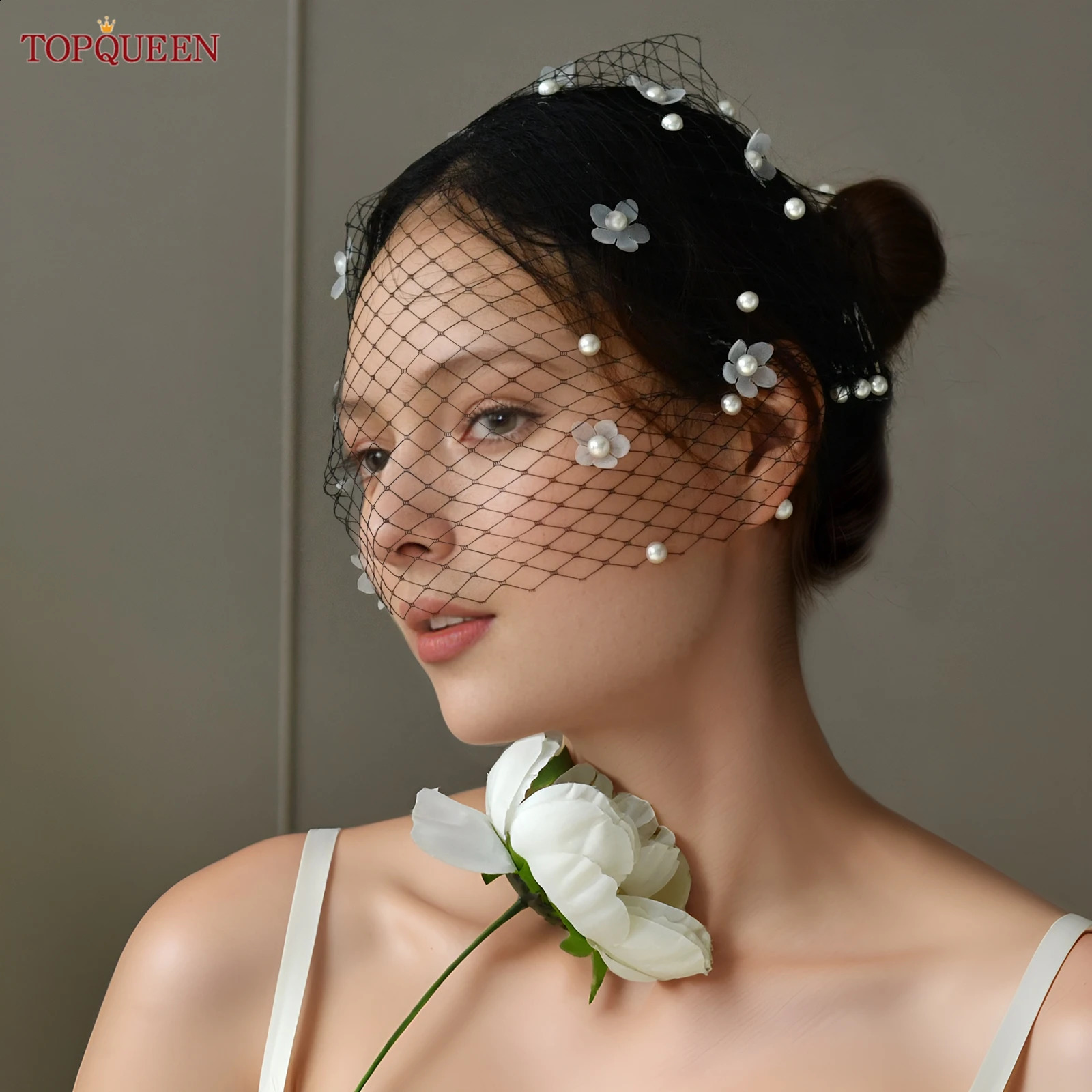 TOPQUEEN Va05 3d Flower Single Layer Bird Cage Veil Blusher Veil White Black Pearl Headband Bridal Hair Accessories Customizable 250918