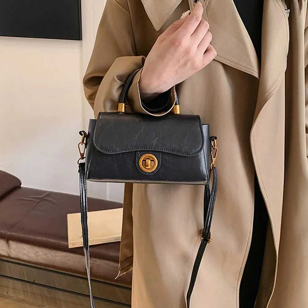 Womens Commuter Handbag Hot Fashion Retro Vintage Style Small Square Handbag MultiFunction Shoulder Crossbody BagXJ250918