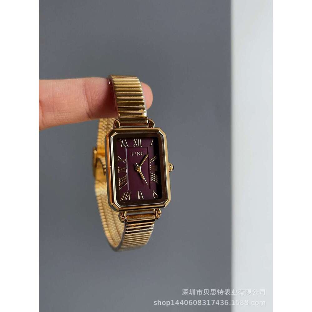 Vintage Style gold Axiannu Women's Niche Light Luxury Elegant Designer Exquisite Quartz Watch