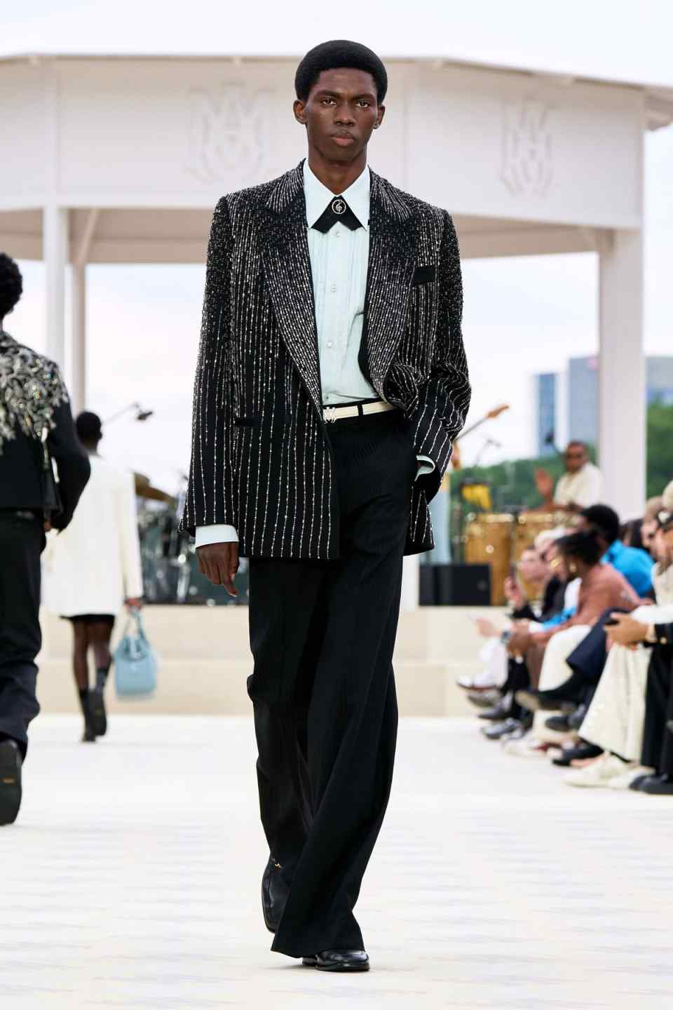 Sparkly Sequins Men Suits 2 Pieces Set Single Breasted Formal Business Banquet Wedding Groom Tuxedos Customized