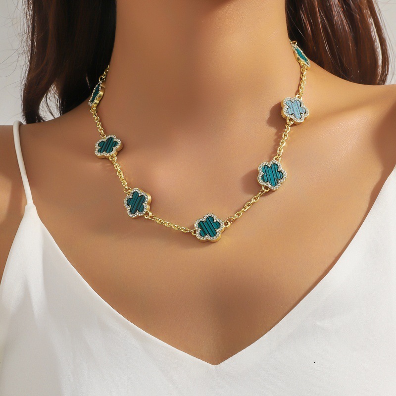 Lucky Clover Five-Petal Flower Necklace Versatile Collarbone Chain Accessory