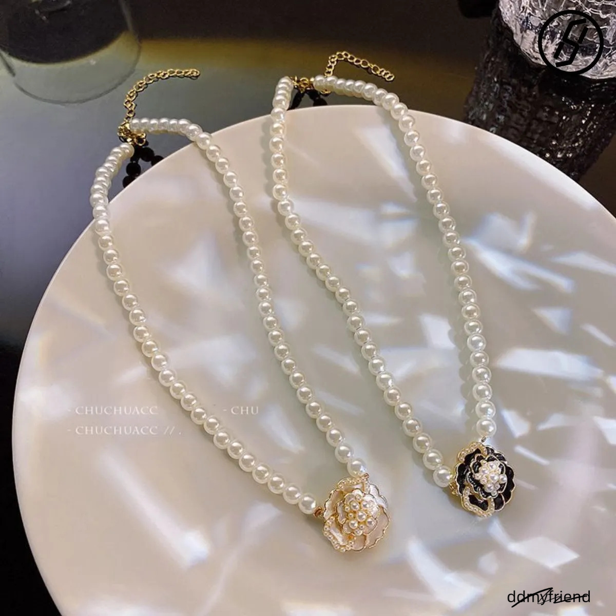 French Retro Camellia Pearl Light Niche Design Clavicle Chain Bracelet 2025 New Designer Necklace For Women Original Jewelry ddmyfriend