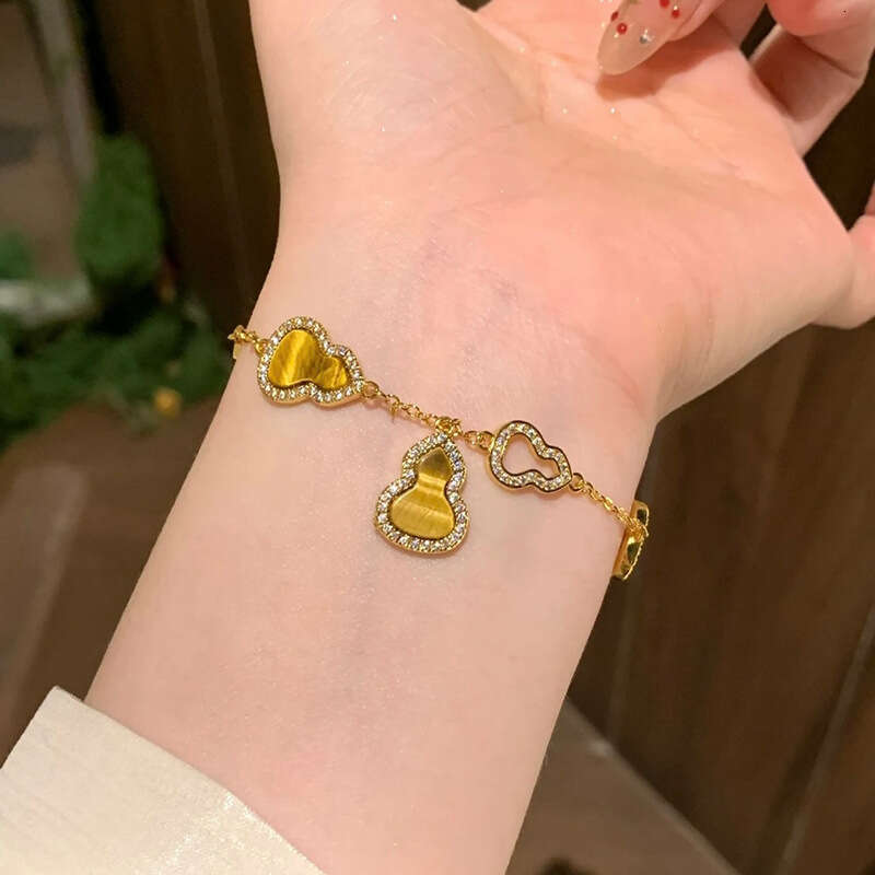 Inlaid Hollow Gourd Tiger Eye Stone New Chinese Style Exquisite Versatile Bracelet Light High-end Elegant Women's Jewelry