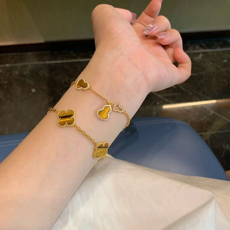 Inlaid Hollow Gourd Tiger Eye Stone New Chinese Style Exquisite Versatile Bracelet Light High-end Elegant Women's Jewelry