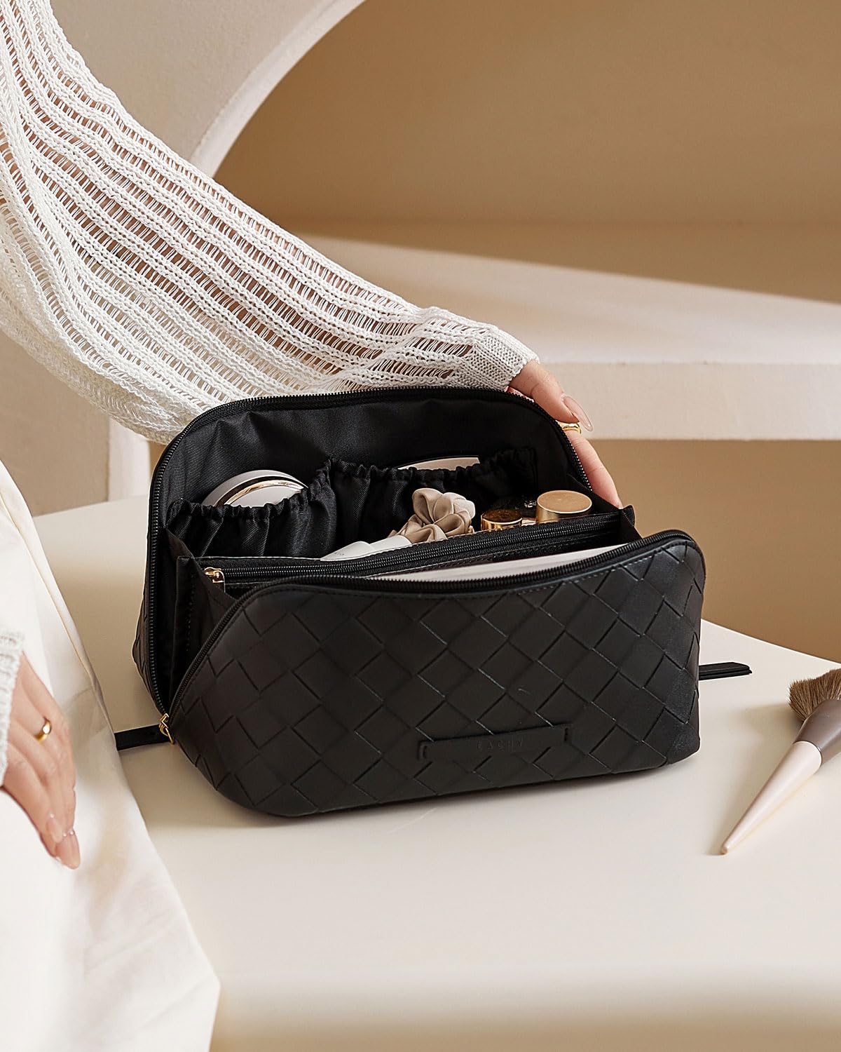 Spacious Flat Lay Cosmetic Bag Waterproof Chic Printed Women Travel Makeup Organizer Toiletry Storage