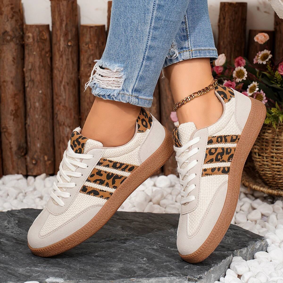 2025 New Fashion Designer Comfortable Shoes for Brand Classical Outdoor Sneakers Casual Women ddmysaturn