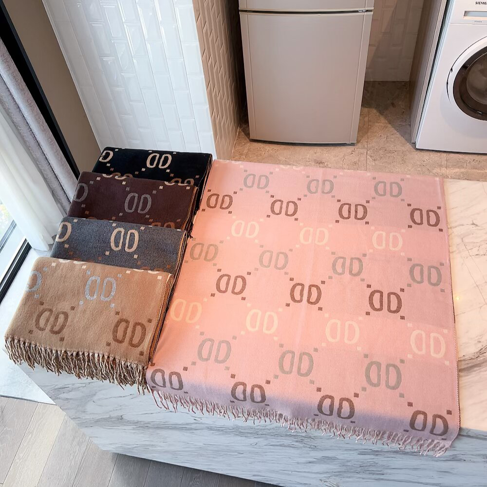 Scarf Classical Cas… - image