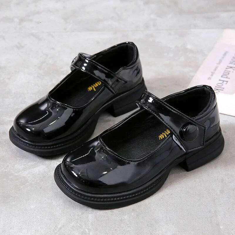 Girls Princess Glossy 2024 Fashion Soft Sole Kids Leather Korean Style Children Flats Black Performance Shoes