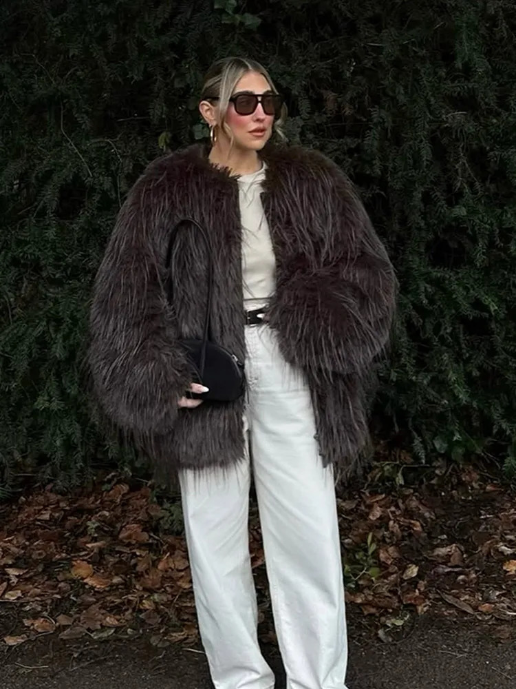 Brown Fluffy Faux Fur Coat Women Fashion Oneck Long Sleeve Loose Cardigan Jacket 2025 Winter Lady Street Warm Outerwear 250918