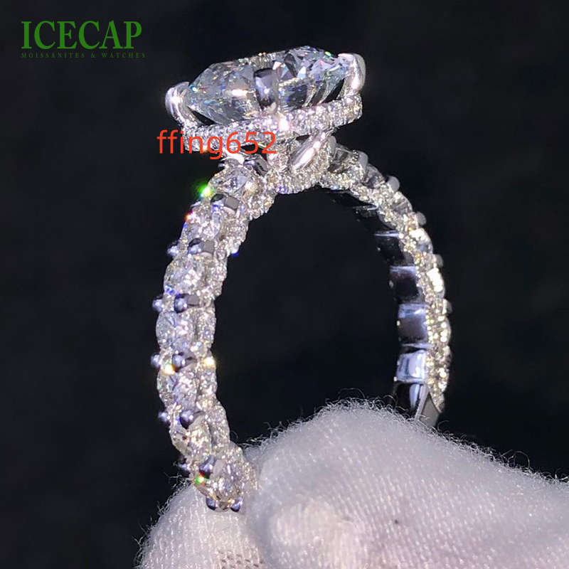 Custom Fashionable Jewelry Rings High Quality Full Iced Out Moissanite Ring 10k 14k 18k 925 Silver Engagement Rings for Women