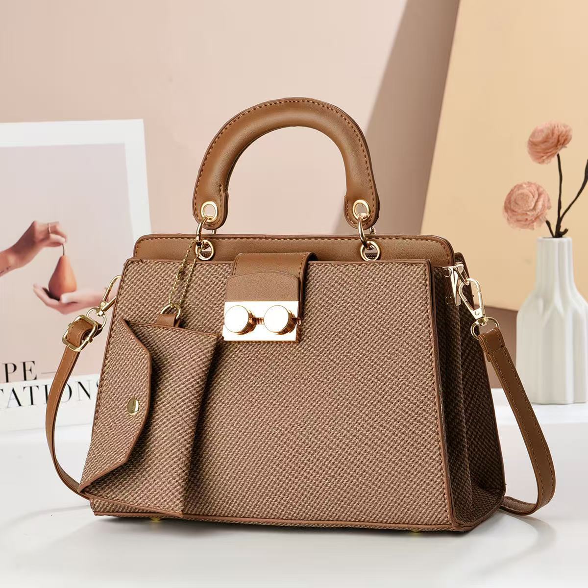 New Women s Handbag Women s Shoulder Bag design Korean Style Handbag Light Luxury Niche Women s Crossbody Bag Autumn New Designer Bag