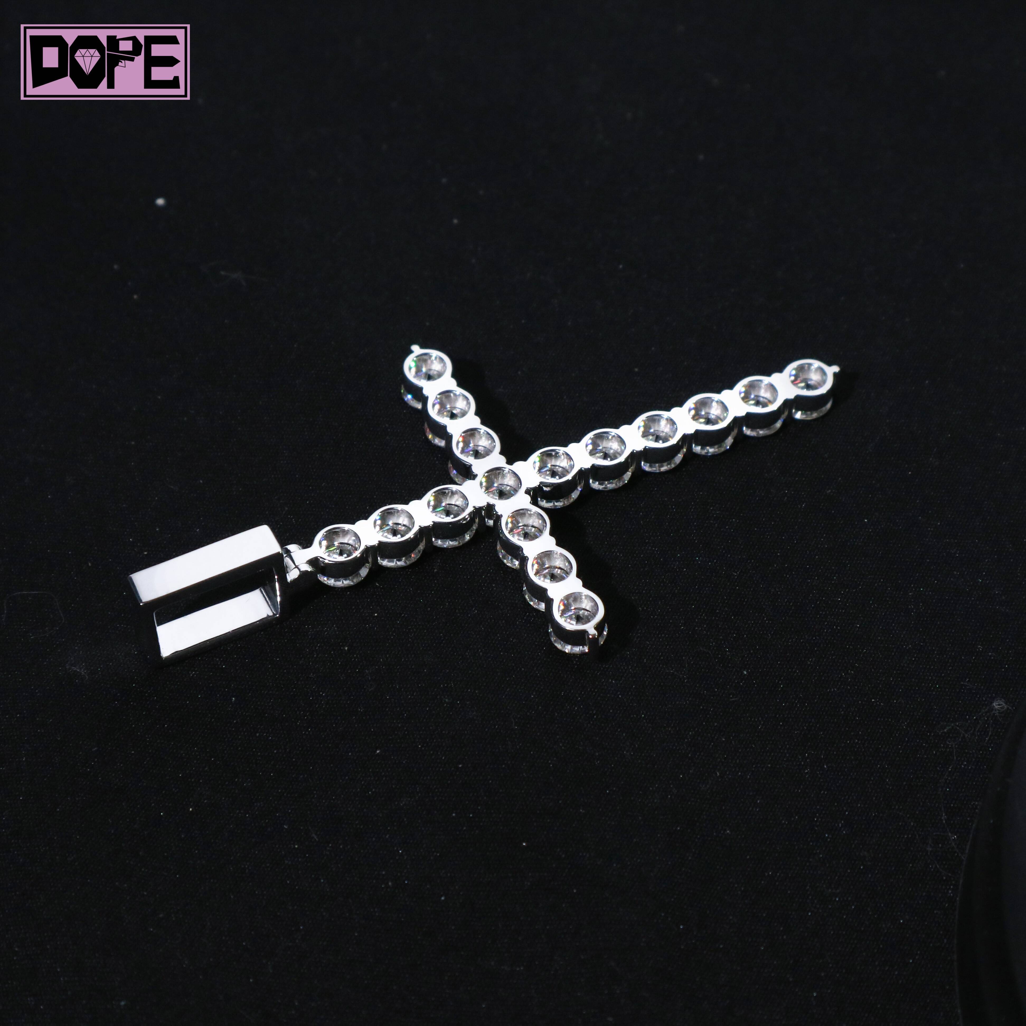 Hip Hop Mossanite Pendant Basic Tennis Cross Charm Religious Vvs Iced Out Diamond 925 Silver Customized Trend Moissanite Pendant