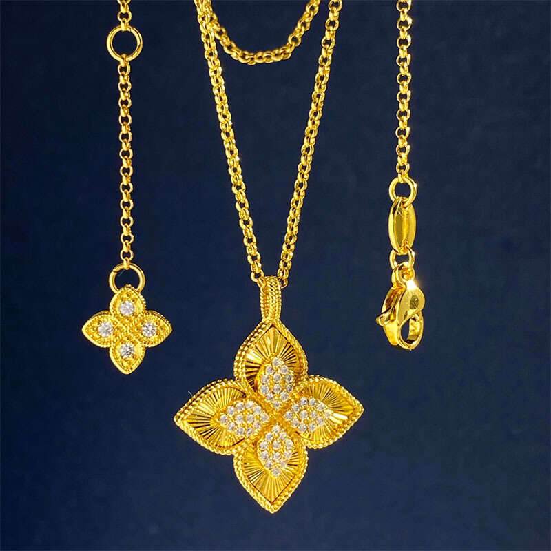 New RC Necklace for Women, Ins Style, Filigree Carved Design, Four-Petal Flower 3D Pendant, Clavicle Chain, Gold-Plated Short Chain ddmypluto