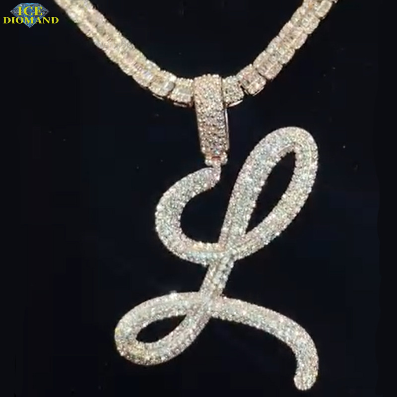 Customized Trendized Trend 925 Sterling Silver Hip Hop 1 Row VVS Moissanite Diamond Cursive Initial Letter Pendant in White Gold