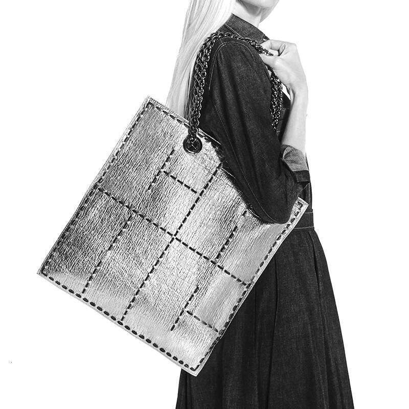 Designer Bag Luxury Bag Women's Simple Fashion Party Universal Large Capacity Handbag New Shoulder Chain Bag