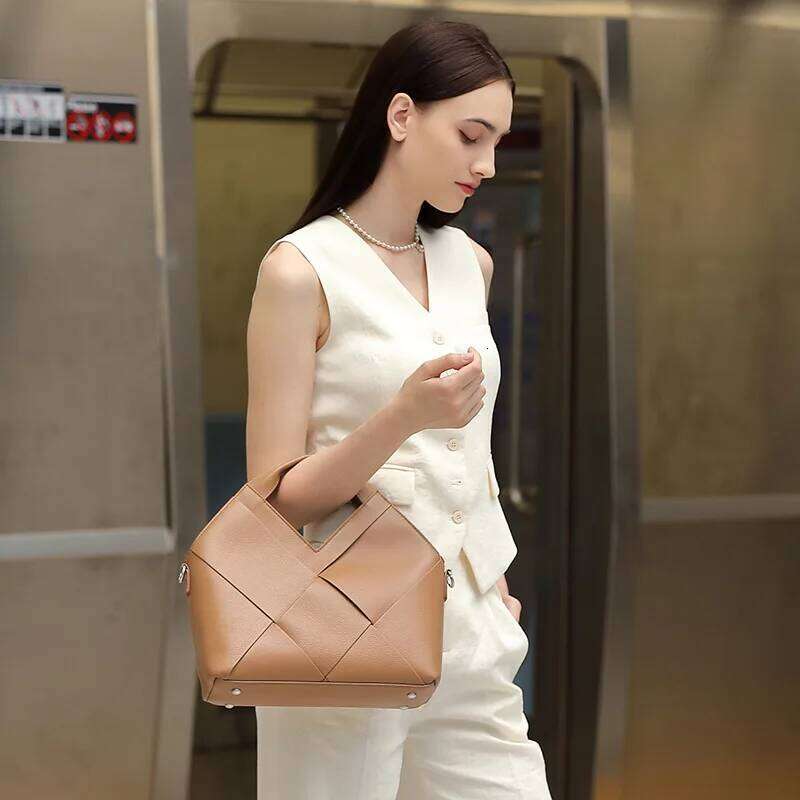 Designer Bag Luxury Bag New Top Layer Cowhide Braided Women's Work Handbags Triangular Design Fashionable Soft Genuine Leather Tote Crossbody Bag