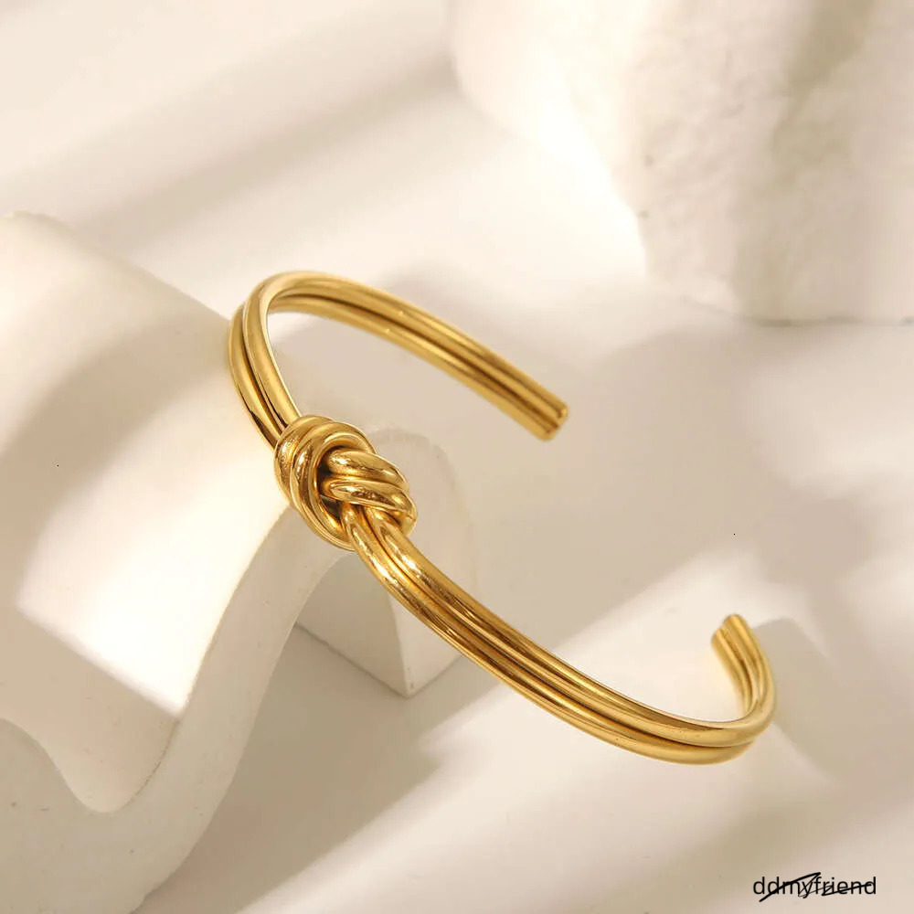 Hot Selling Knotted Twisted Open Stainless Steel Niche Design Simple Ins Style Bracelet Jewelry ddmyfriend