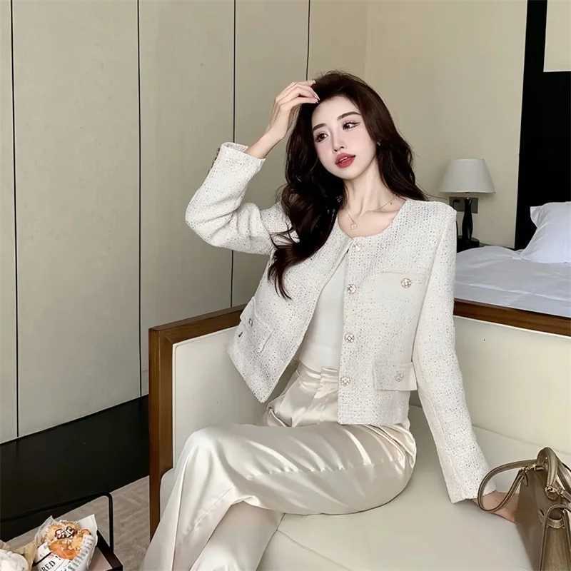 Xiaoxiangfeng Coat Women 2025Spring Autumn New Tweed Jacket Korean Fashion Outerwear Temperament High Quality Ladies Outcoat Top Z250918