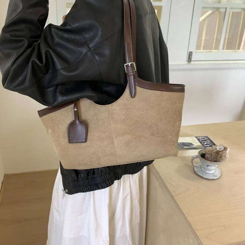 Designer Bag Luxury Bag 2025 Autumn Retro Suede Shoulder Bags For Women Faux Patchwork PU Underarm Armpit Bag Work Travel Casual Street Designer Handb