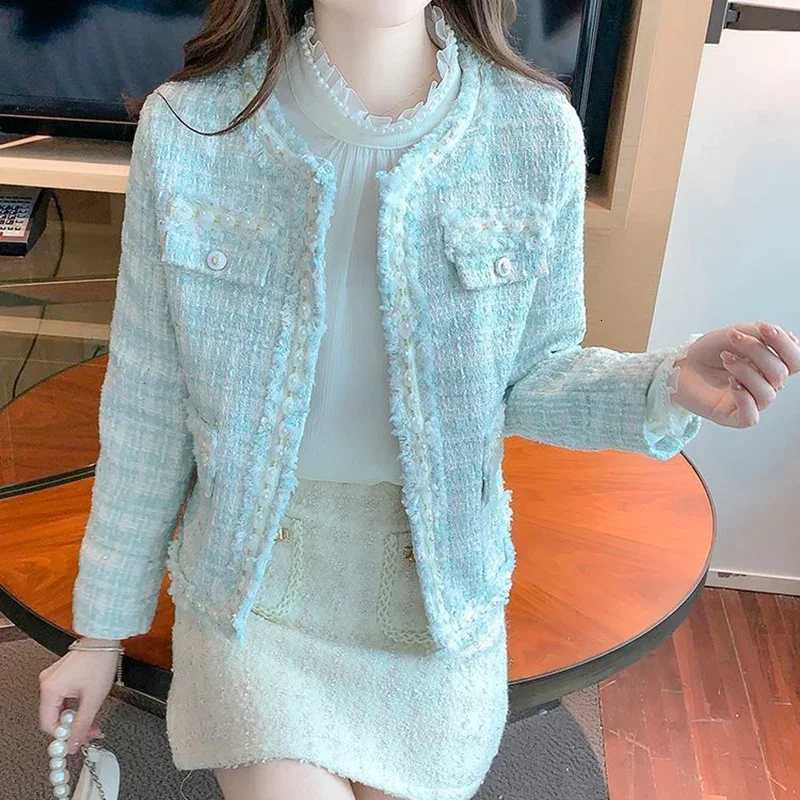 Korean Sweet Tweed Jacket for Women Fashion Pearls Decor Round Neck Dress Coats Woman Long Sleeve Chic Jackets Female Z250918