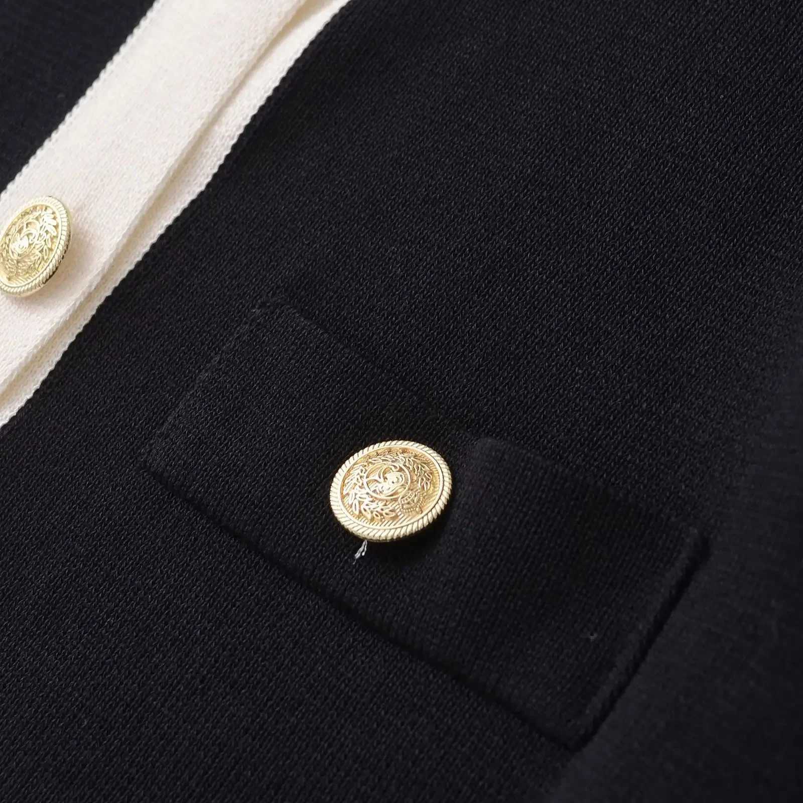 TRAFSHE Autumn Womens Wear Gold breasted Long Sleeve Black and White Round Neck Knitted Cardigan Sweater Coat 1822106 Z250918