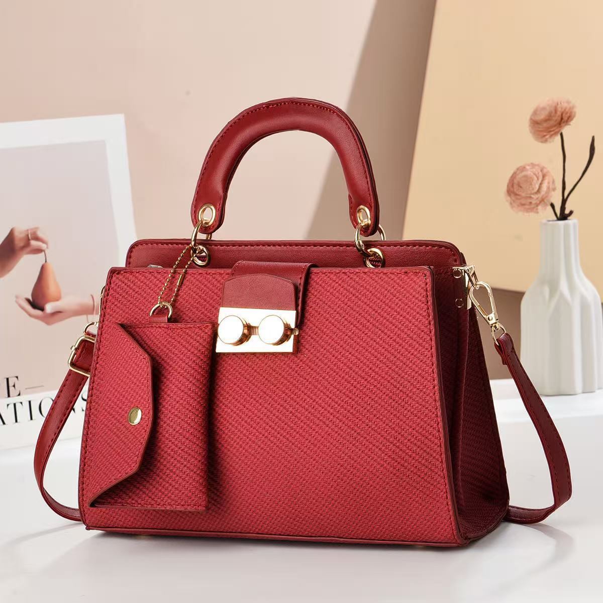 New Women s Handbag Women s Shoulder Bag design Korean Style Handbag Light Luxury Niche Women s Crossbody Bag Autumn New Designer Bag